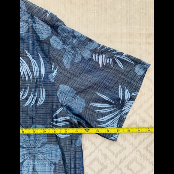 Caribbean Men’s Large Hawaiian Shirt Floral - Picture 9 of 10